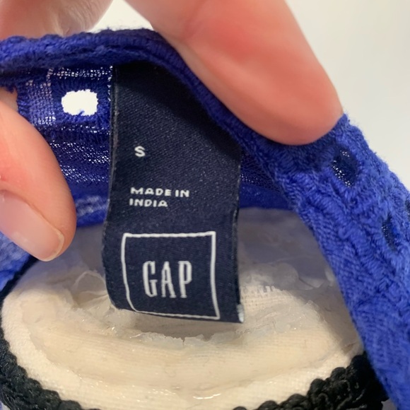 Gap | Flowy sleeveless top - Picture 2 of 5